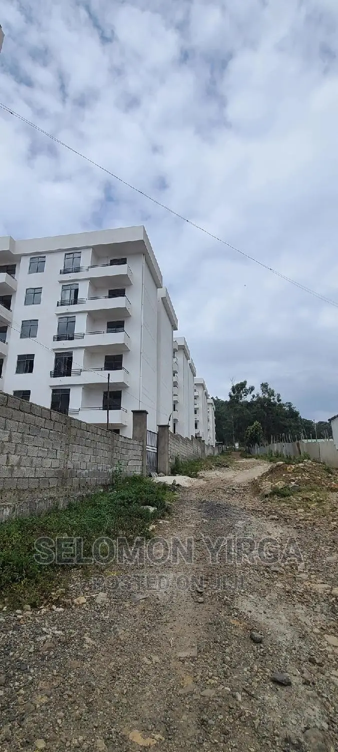 2bdrm Apartment in አድስ አበባ, Bole for sale
