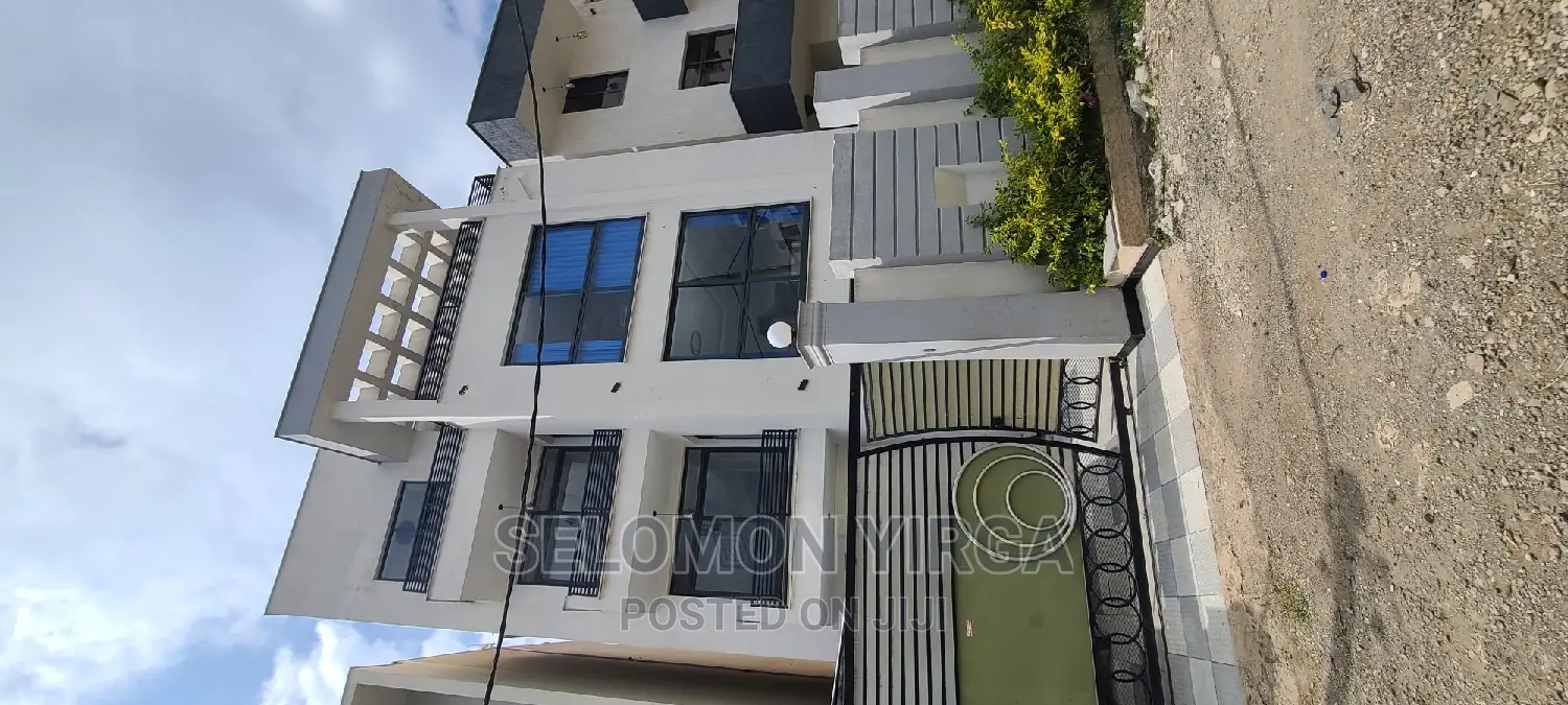 6bdrm House in አድስ አበባ, Bole for sale