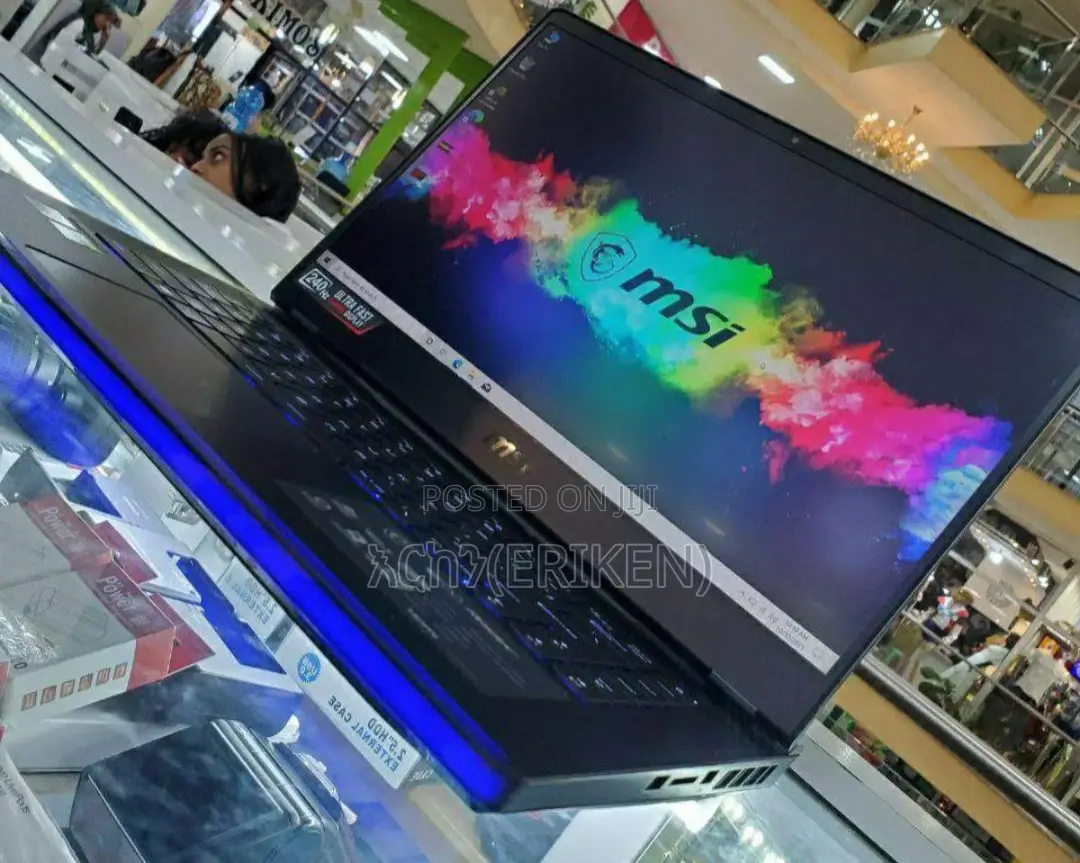 New Laptop MSI GE66 Raider 16GB Intel Core I7 SSD 1T