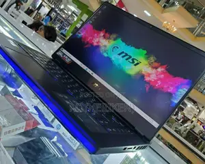 New Laptop MSI GE66 Raider 16GB Intel Core I7 SSD 1T
