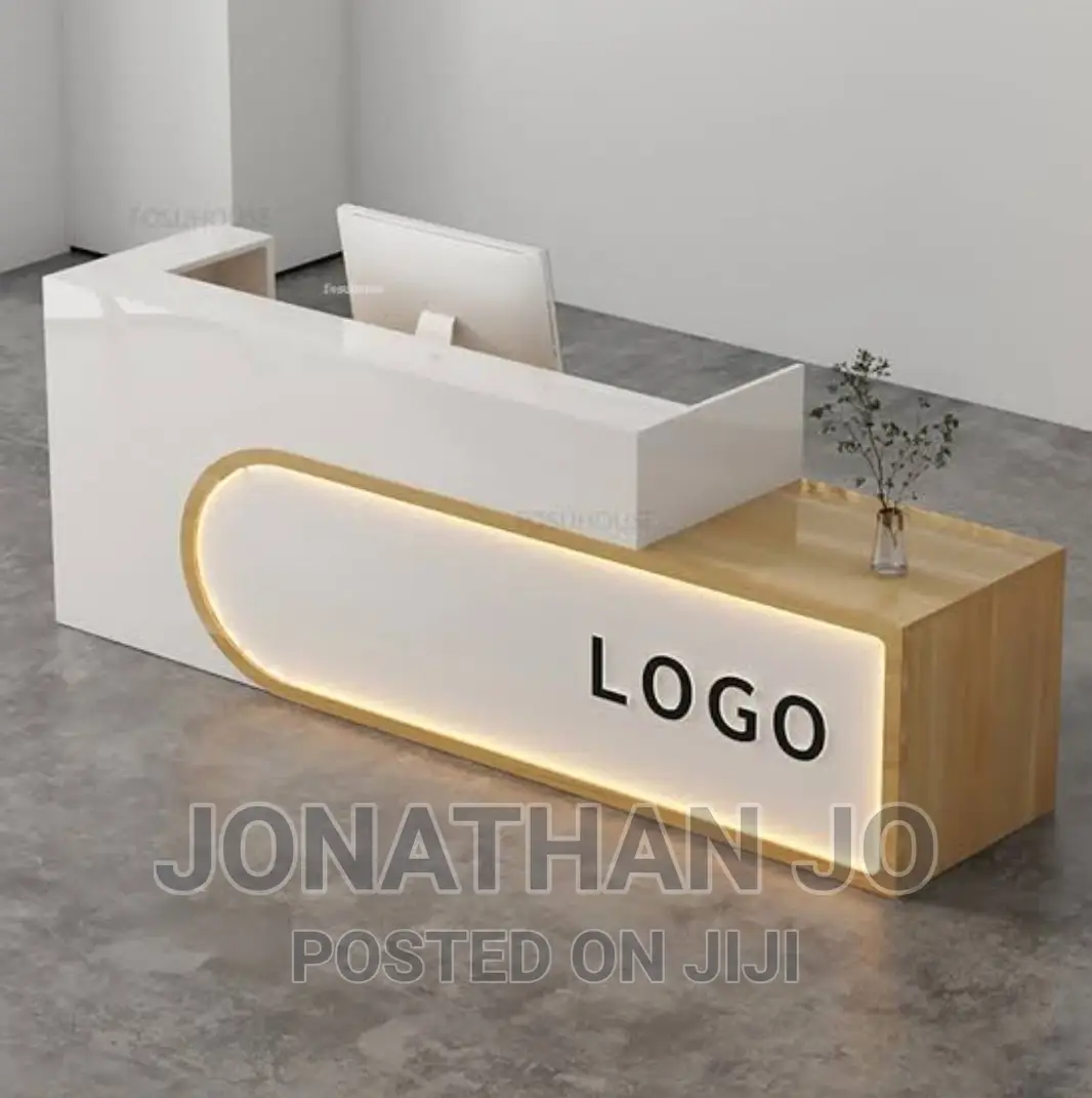 10% Discount Reception Table