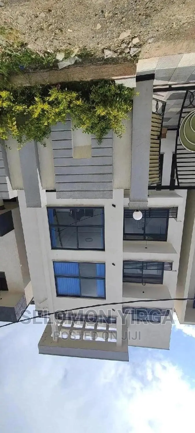 6bdrm House in አድስ አበባ, Bole for sale