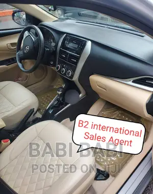 Toyota Yaris 2020 Gray