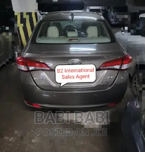 Toyota Yaris 2020 Gray