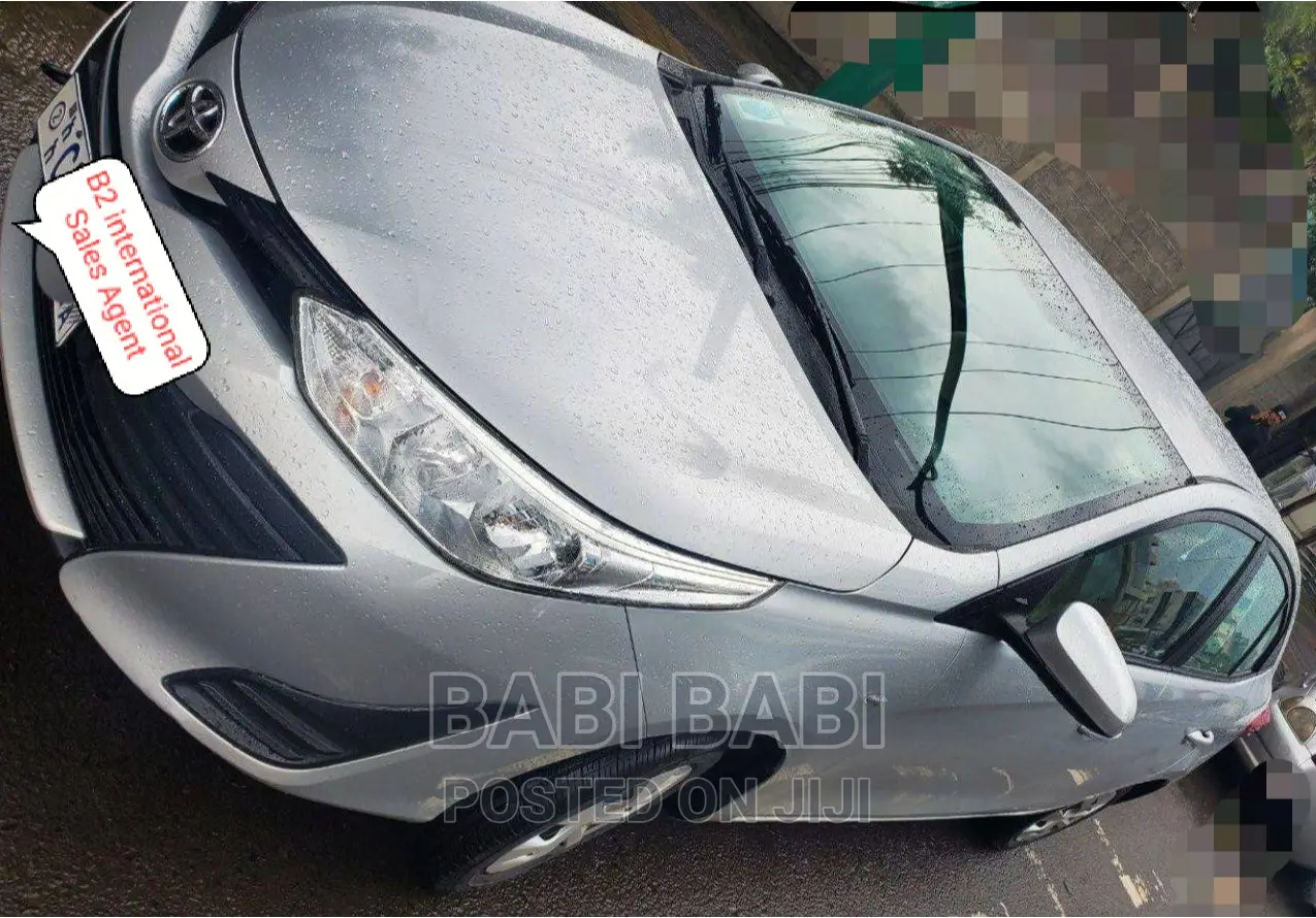 Toyota Yaris 2020 Silver