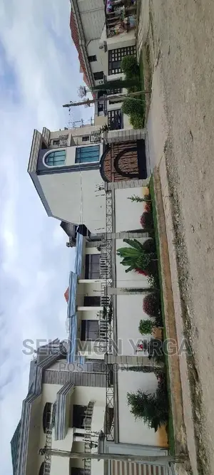 4bdrm House in አድስ አበባ, Bole for sale