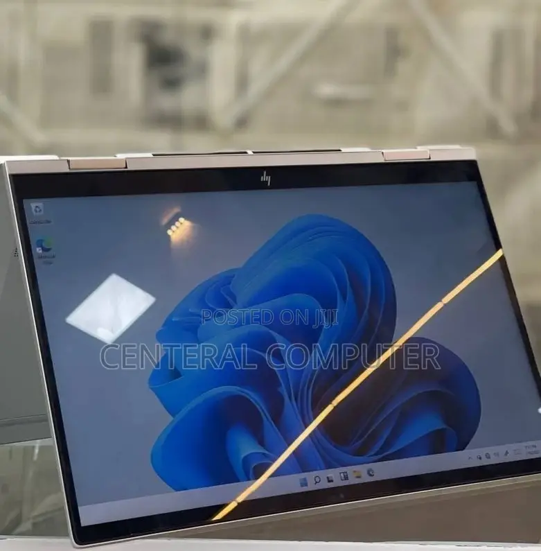 New Laptop HP Envy X360 8GB Intel Core I5 SSD 512GB