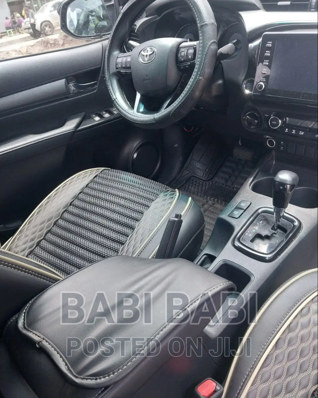 Toyota Hilux 2022 Silver