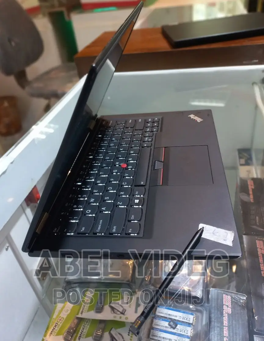 New Laptop Lenovo ThinkPad Yoga 370 16GB Intel Core I7 SSD 512GB