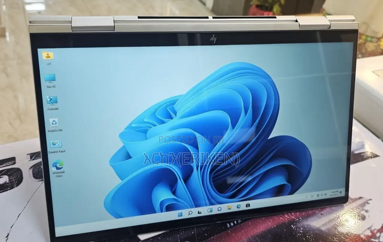 New Laptop HP Envy X360 16GB Intel Core I7 SSD 1T