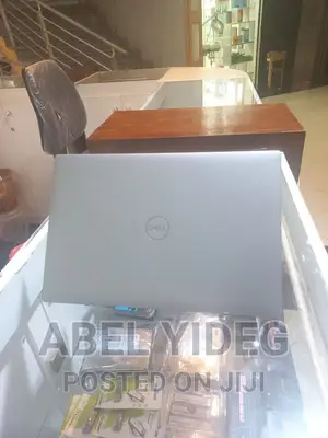 New Laptop Dell 8GB Intel Core I5 SSD 256GB
