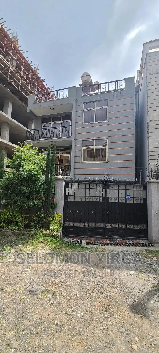 5bdrm House in አድስ አበባ, Bole for sale