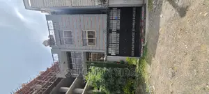 5bdrm House in አድስ አበባ, Bole for sale