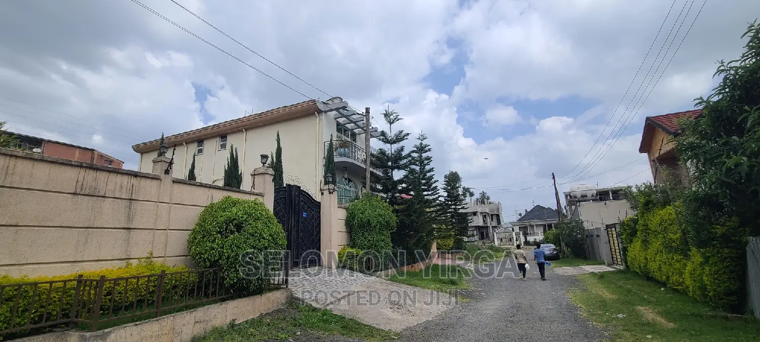 9bdrm House in አድስ አበባ, Bole for rent