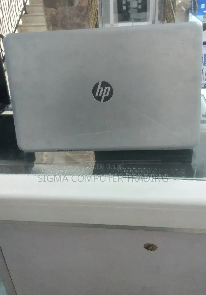 Laptop HP Pavilion 15 8GB Intel Core I5 HDD 1T