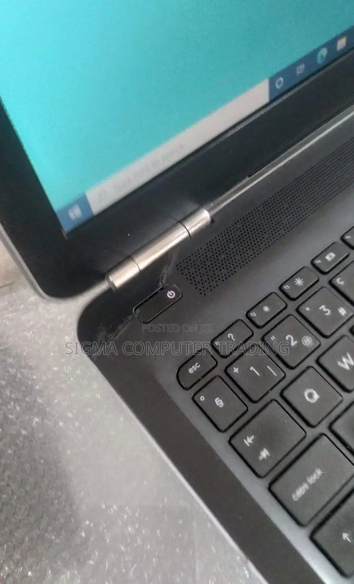 Laptop HP Pavilion 15 8GB Intel Core I5 HDD 1T