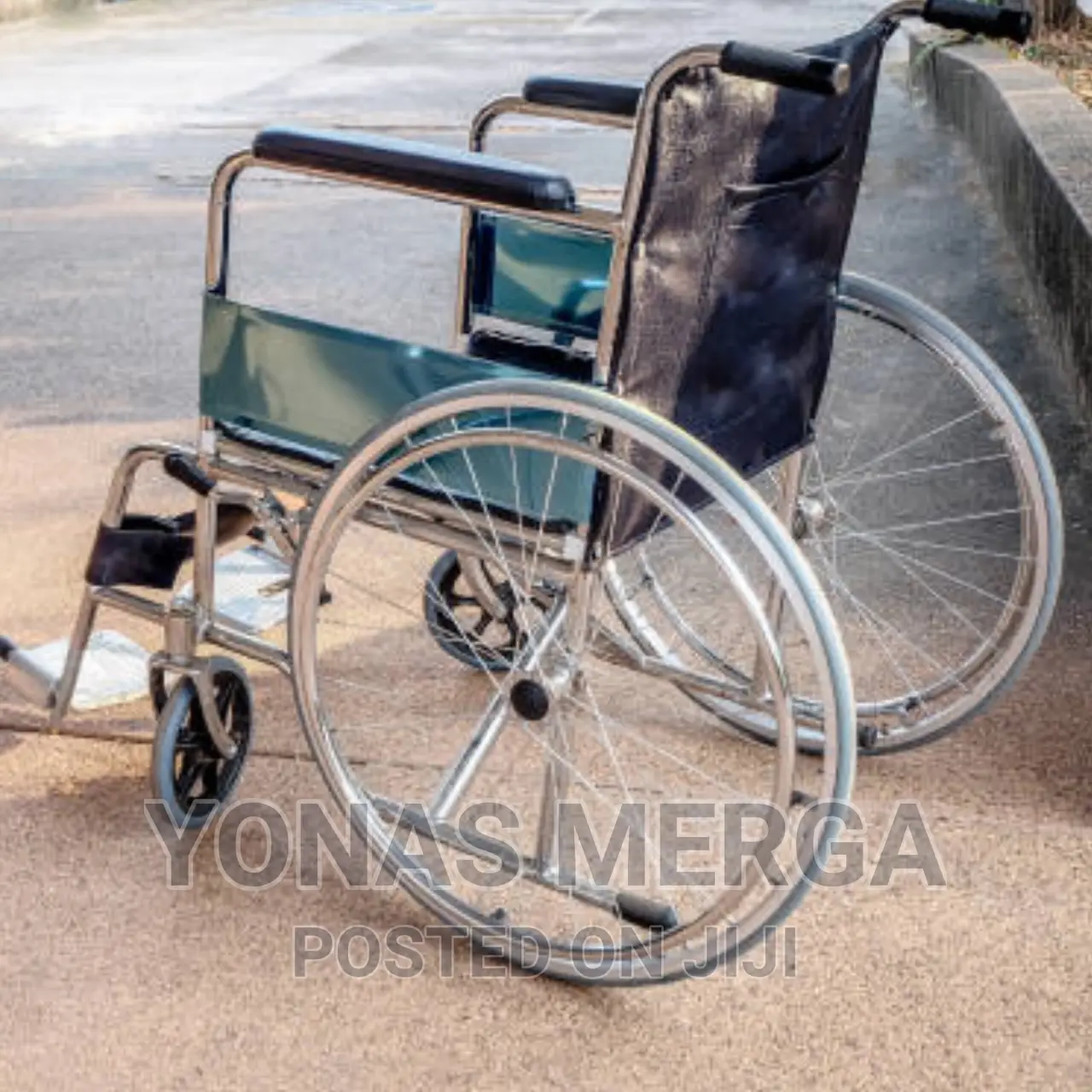 Hospital Folding Attendant Wheelchair