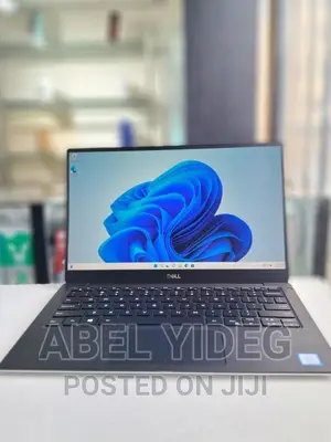 Photo - New Laptop Dell XPS 13 8GB Intel Core I5 SSD 512GB