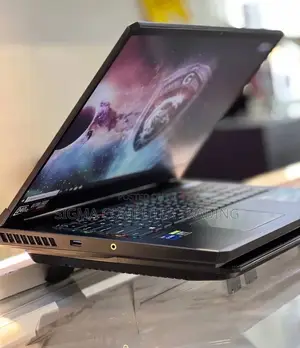 New Laptop MSI GP75 Leopard 16GB Intel Core I7 SSD 1T