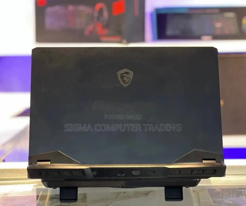 New Laptop MSI GP75 Leopard 16GB Intel Core I7 SSD 1T