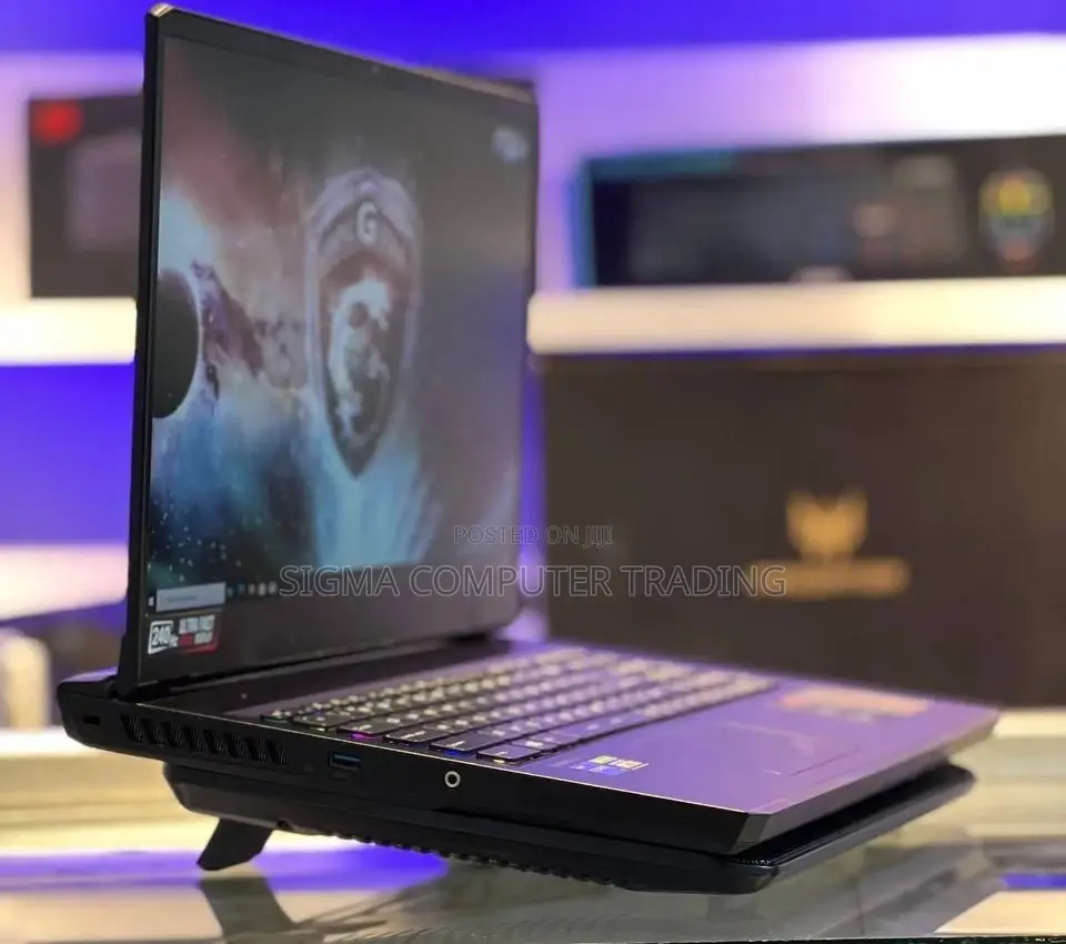 New Laptop MSI GP75 Leopard 16GB Intel Core I7 SSD 1T