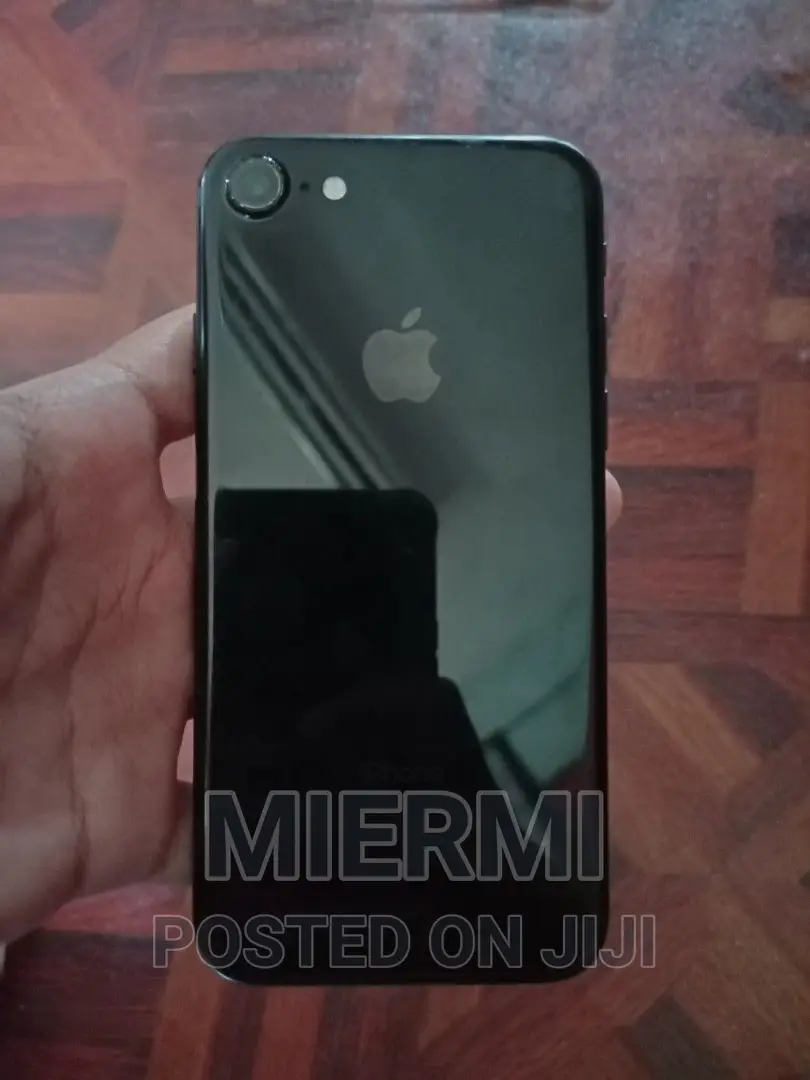 Apple iPhone 7 32 GB Black