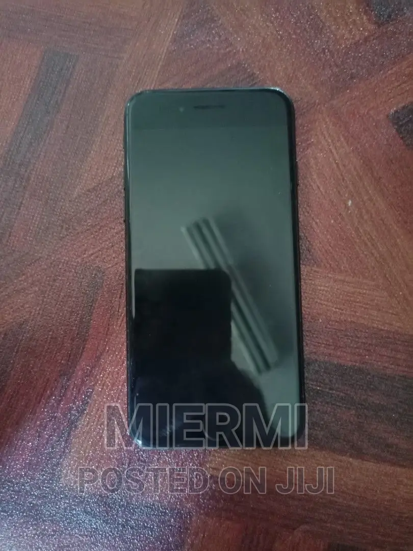 Apple iPhone 7 32 GB Black