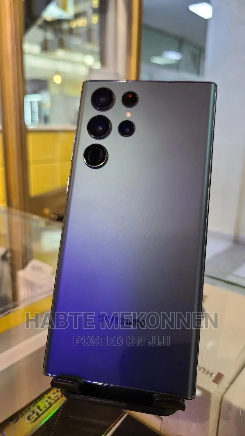 New Samsung Galaxy S22 Ultra 5G 256 GB Black