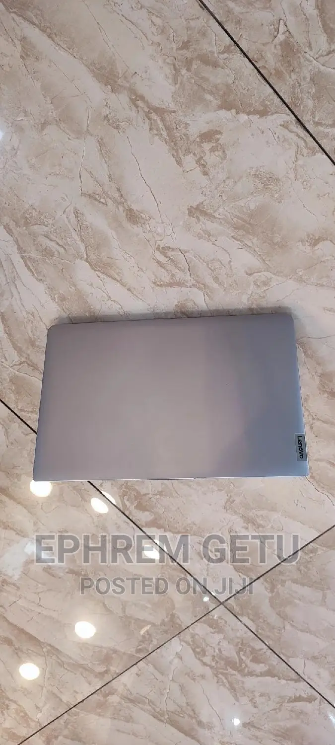 New Laptop Lenovo Ideapad 3 8GB AMD Ryzen 5 SSD 512GB