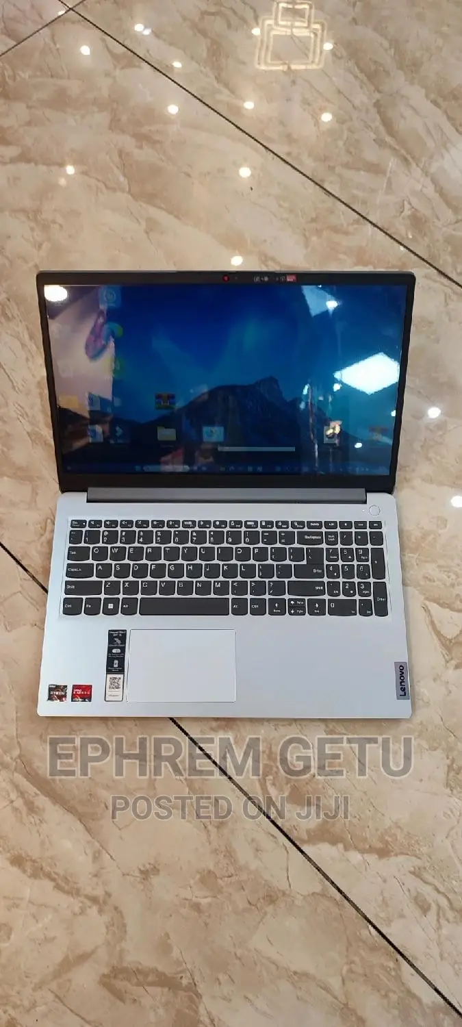 New Laptop Lenovo Ideapad 3 8GB AMD Ryzen 5 SSD 512GB