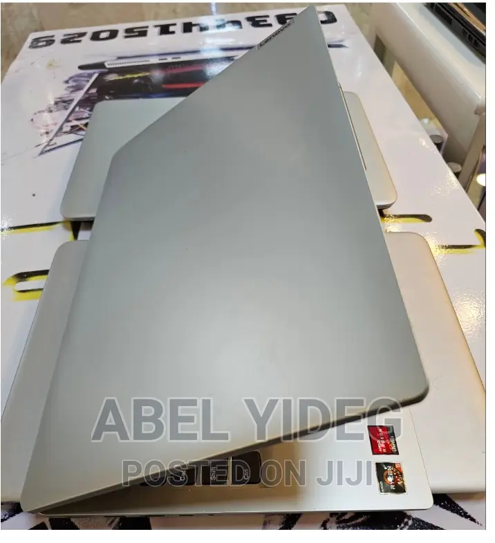 New Laptop Lenovo Ideapad 3 8GB AMD Ryzen 5 SSD 512GB