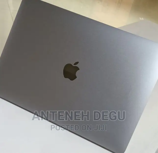 New Laptop Apple MacBook 8GB Apple M1 SSD 256GB