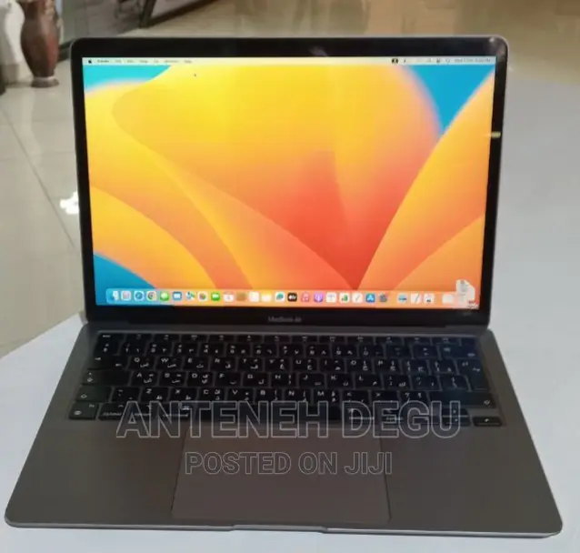 New Laptop Apple MacBook 8GB Apple M1 SSD 256GB