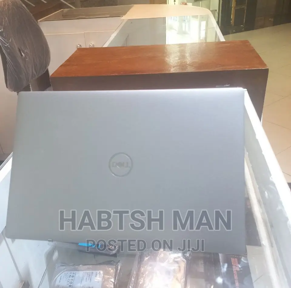 New Laptop Dell Latitude 13 3340 8GB Intel Core I5 SSD 256GB