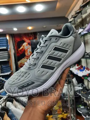 Photo - Faahion Adidas