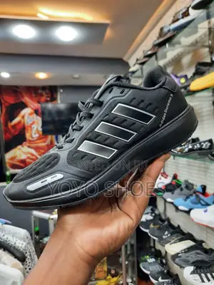 Faahion Adidas