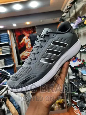 Faahion Adidas
