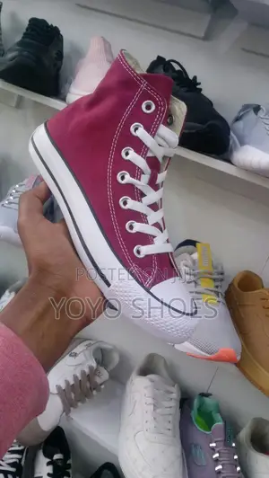 Convrse All Star