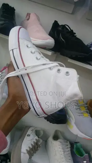 Convrse All Star