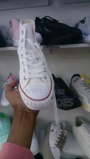 Convrse All Star