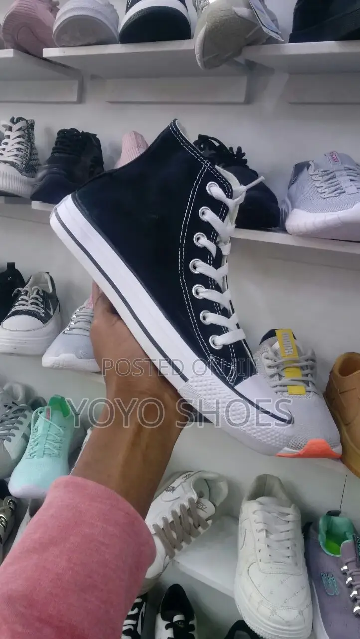 Convrse All Star