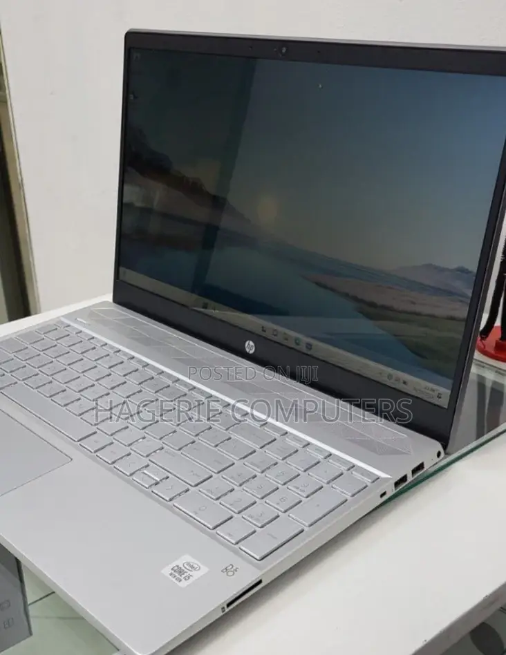 New Laptop HP Pavilion 15 8GB Intel Core I5 HDD 1T