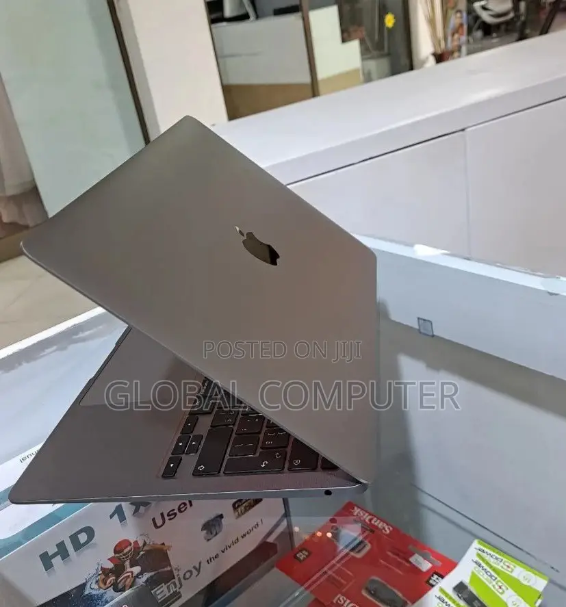 New Laptop Apple MacBook Air 2020 M1 8GB Apple M1 SSD 256GB