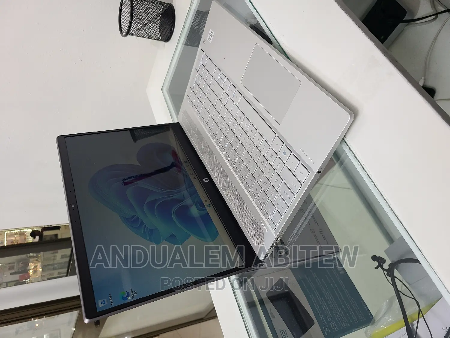 New Laptop HP Pavilion 15 8GB Intel Core I5 SSD 1T