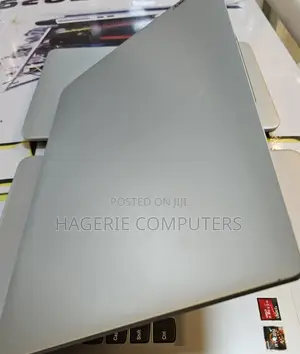 New Laptop Lenovo 8GB AMD Ryzen 5 SSD 512GB