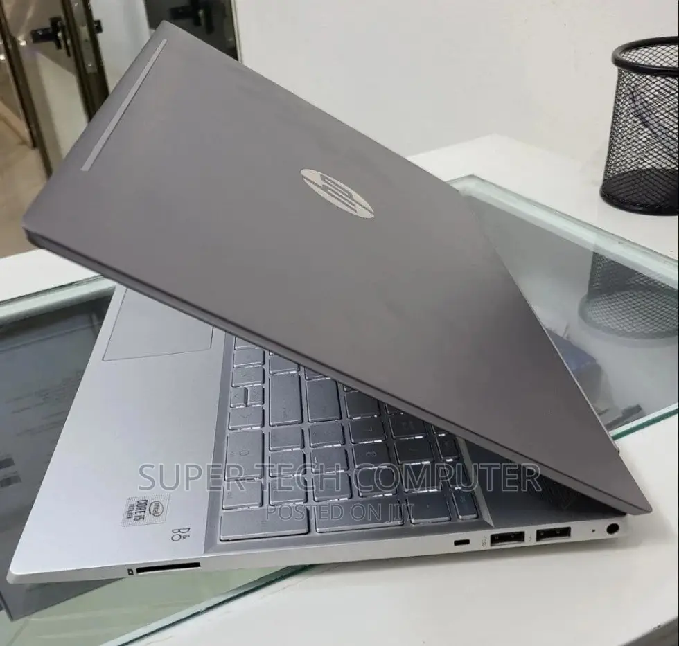 New Laptop HP Pavilion 15 8GB Intel Core I5 HDD 1T