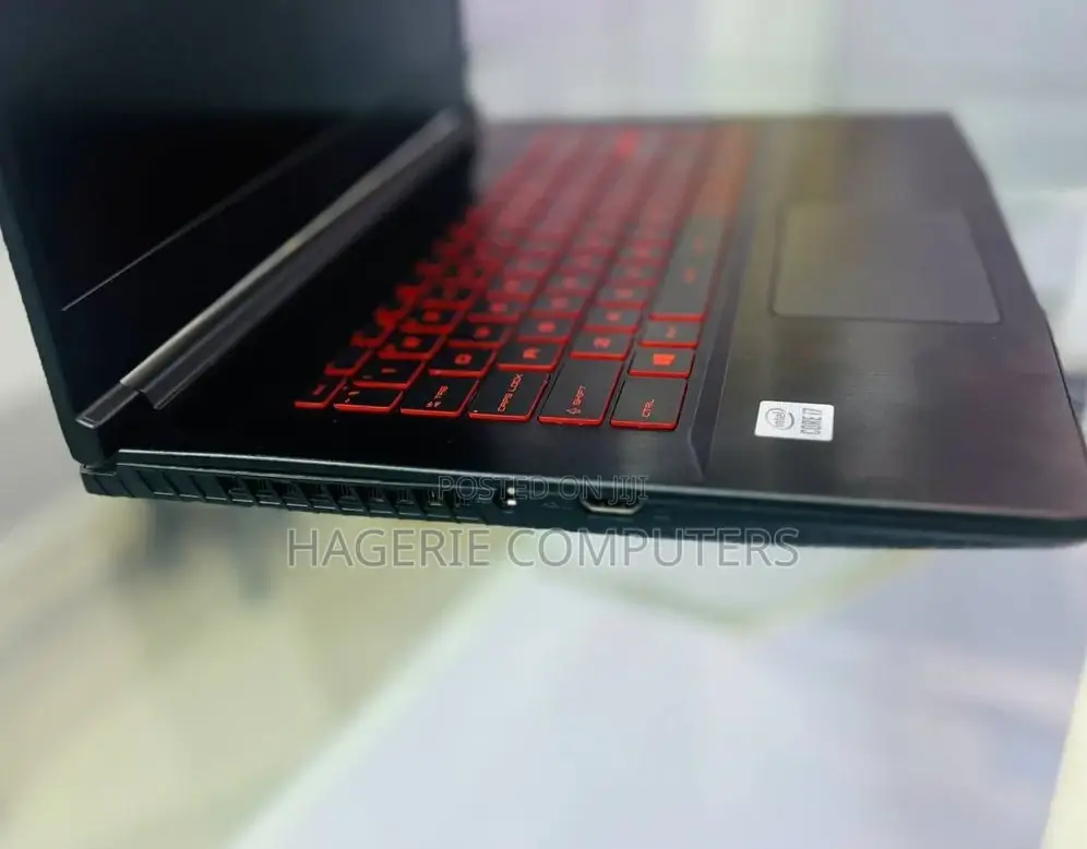 New Laptop MSI 16GB Intel Core I7 SSD 512GB
