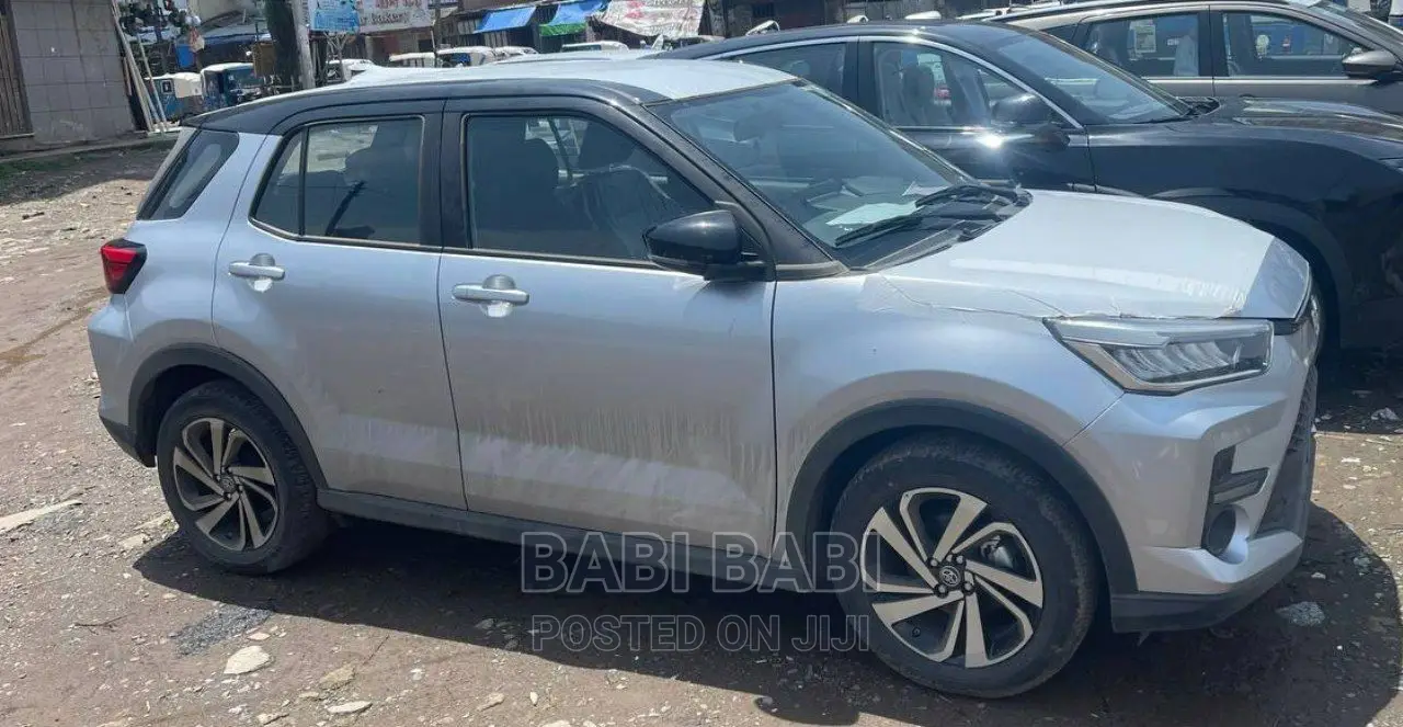 New Toyota Raize 2023 Silver