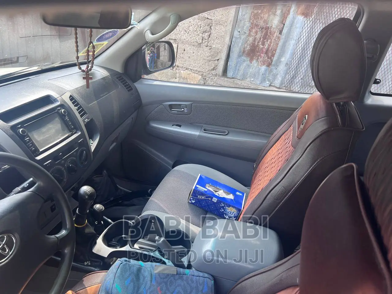 Toyota Hilux 2010 Gray