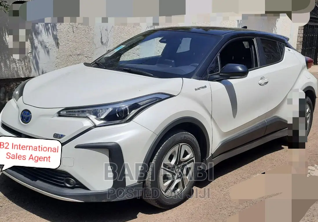 Toyota C-HR 2023 White